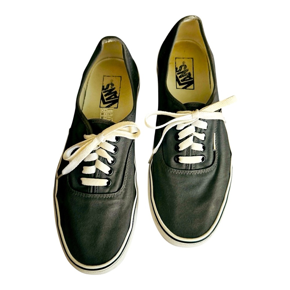 VANS “OFF THE WALL” Unisex Sneakers Gray Mens 9.5 Ladies 11 Good Condition